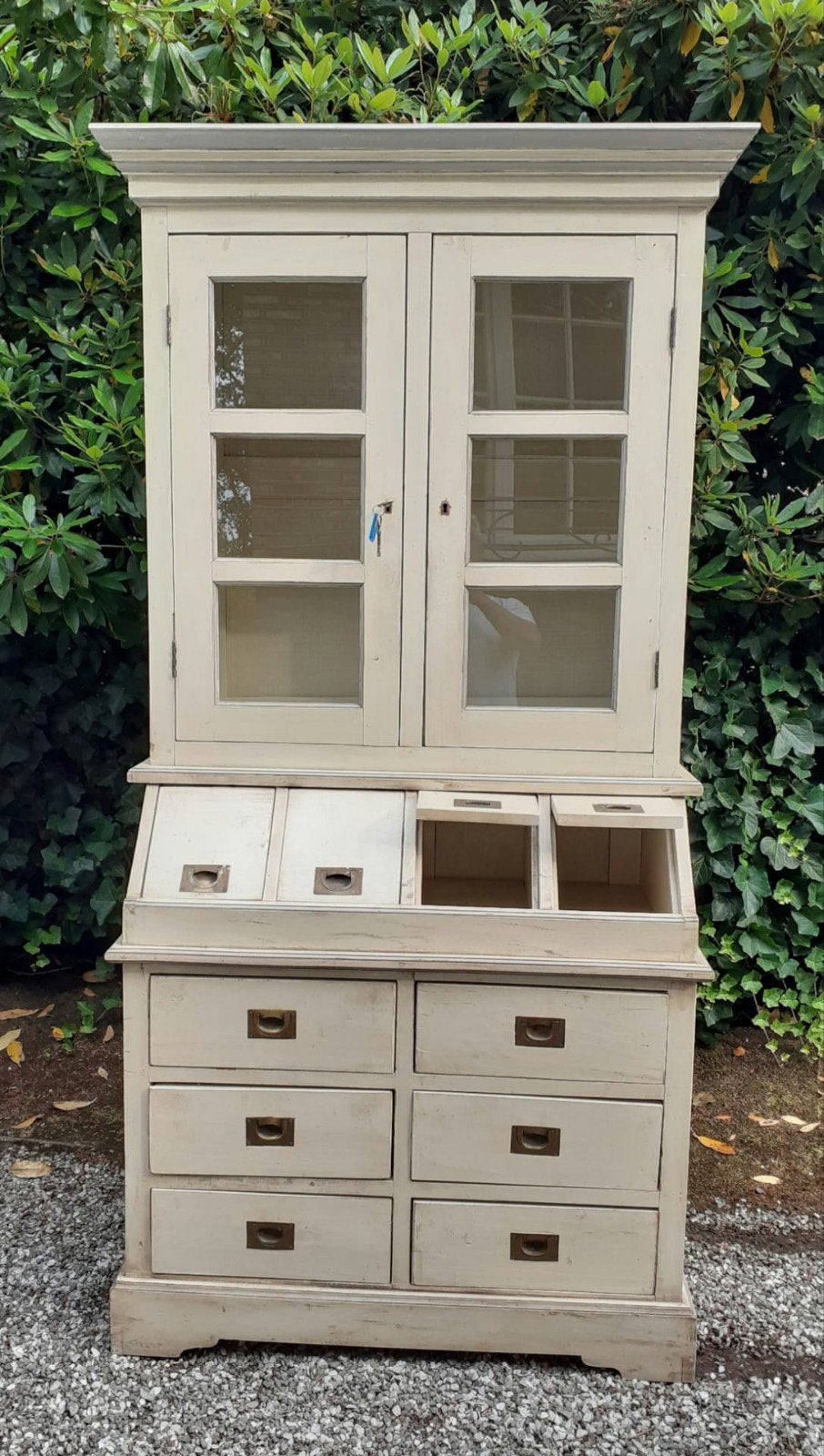 Vitrine kast uit 2 delen, tegen elk aannemelijk bod, Huis en Inrichting, Kasten | Vitrinekasten, Ophalen, 100 tot 150 cm, 200 cm of meer