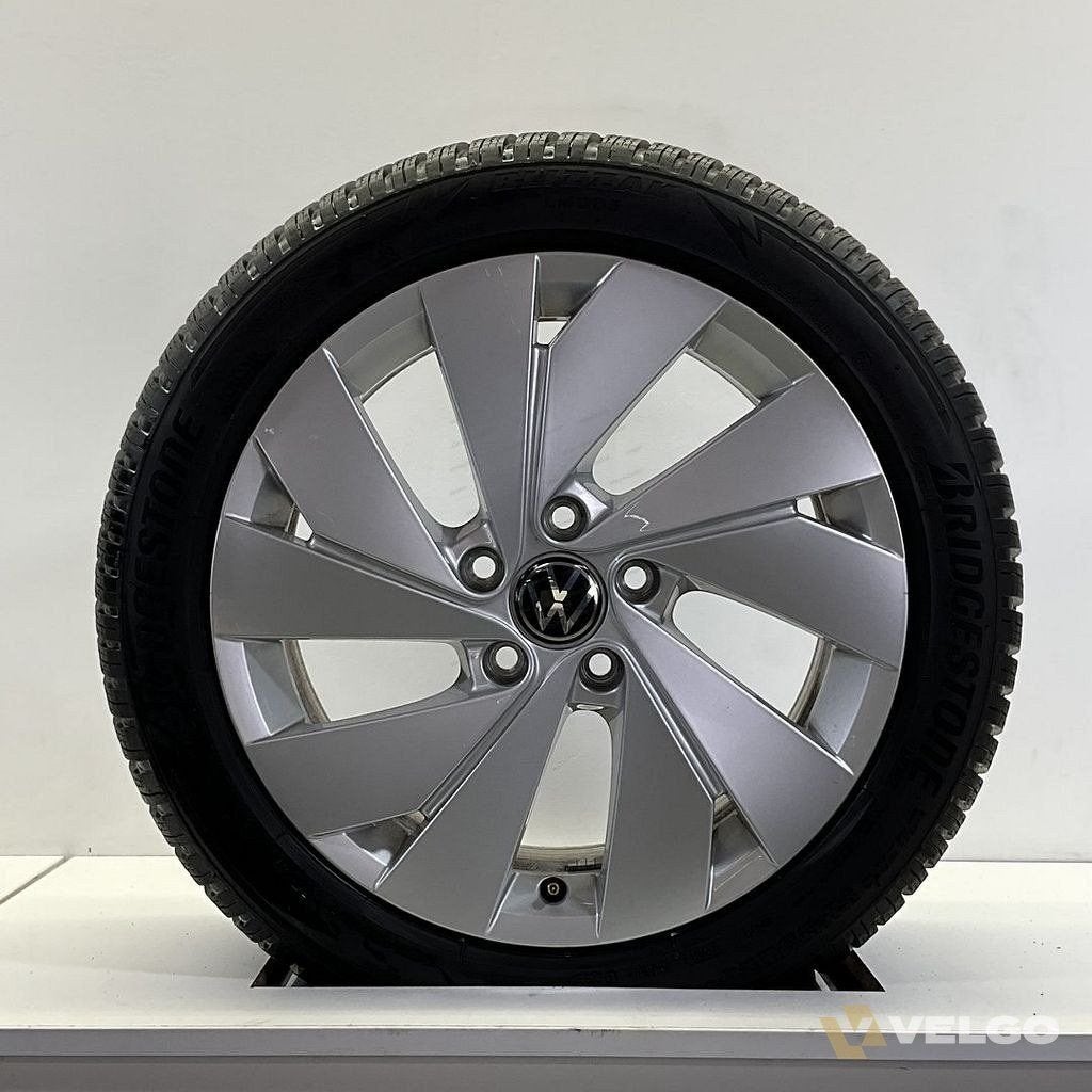 VOLKSWAGEN GOLF GTE VELGEN WINTERBANDEN 17 INCH, Autos : Pièces & Accessoires, Neuf, Pneus et Jantes, Pneus hiver, 16 pouces