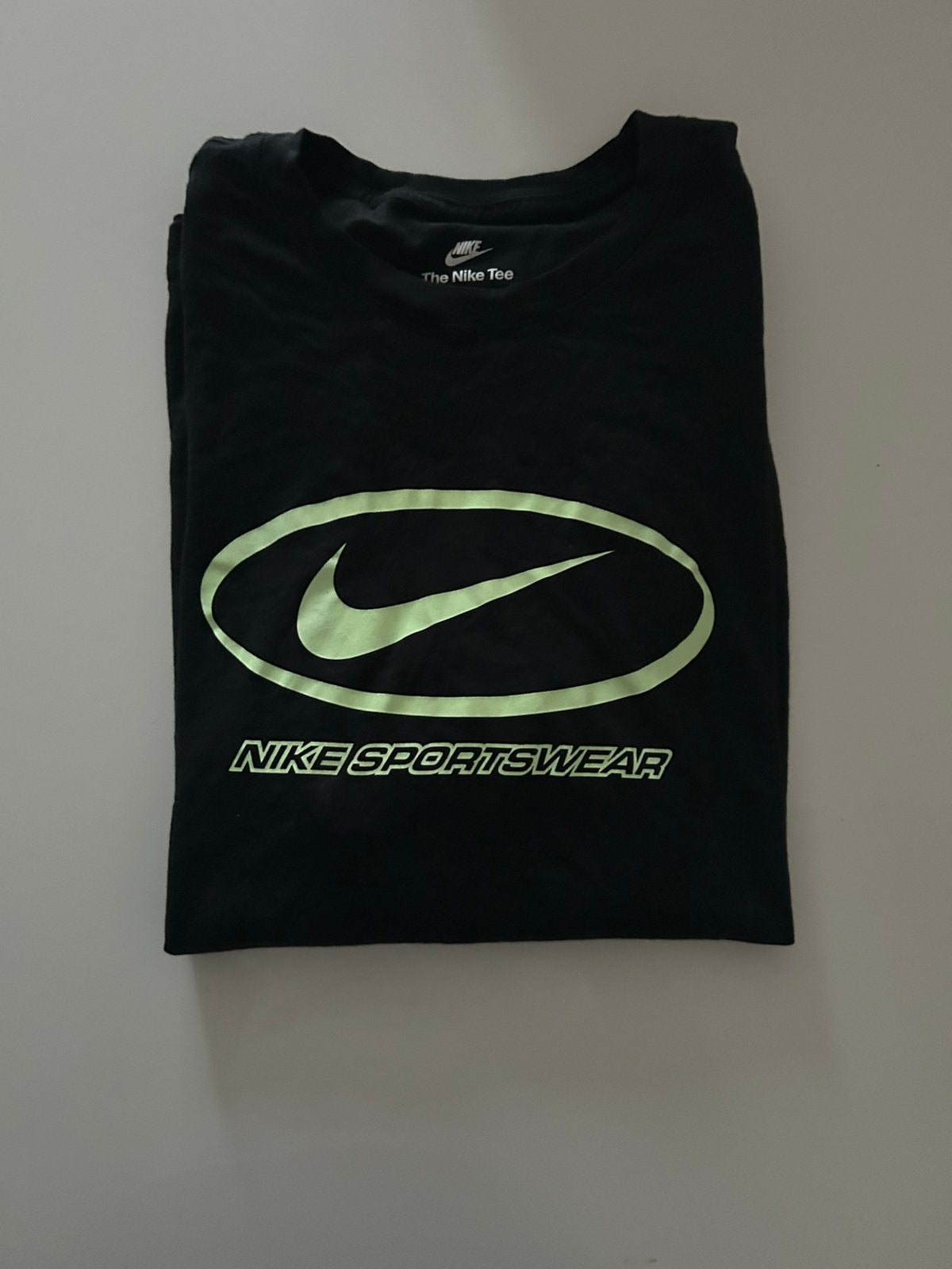Nike t shirt, Ophalen of Verzenden, Zo goed als nieuw, Maat 52/54 (L)