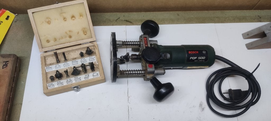 Bosch Bovenfrees, Bricolage & Construction, Outillage | Fraiseuses, Électrique, Routeur, Enlèvement, Utilisé