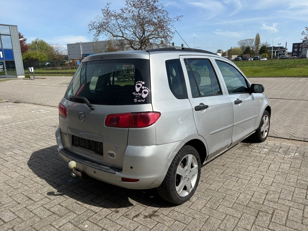 Mazda 2 1.4 benzine Automaat bj 2003 147923 km Airco, Autos, Argent ou Gris, Achat, Entreprise, 5 portes