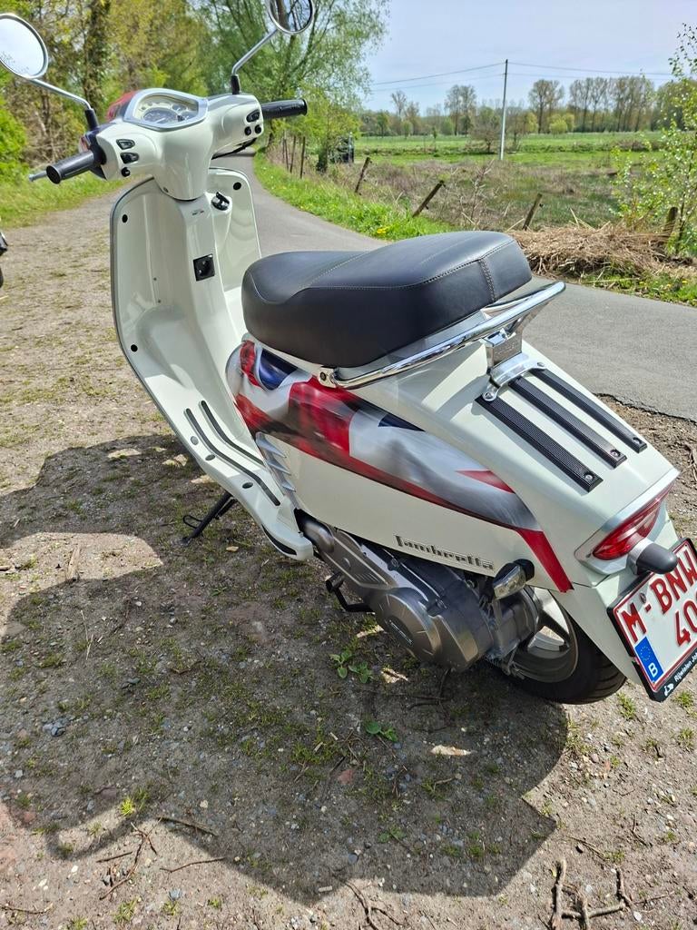 Lambretta 125 cc vespa model, Motoren, Scooter, Occasion, Motorrijbewijs A, Particulier