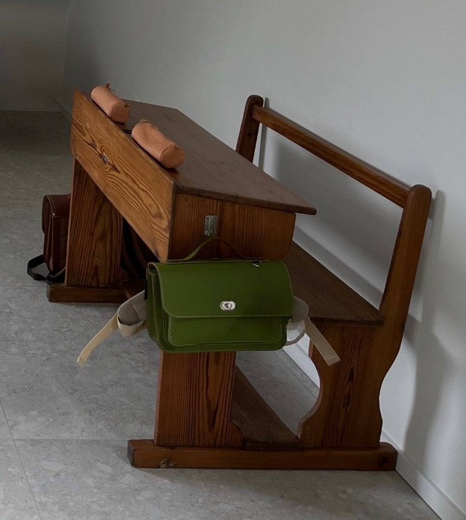 Lessenaar, Huis en Inrichting, Bureaus, Vintage, Ophalen, Hout, Kinderbureau