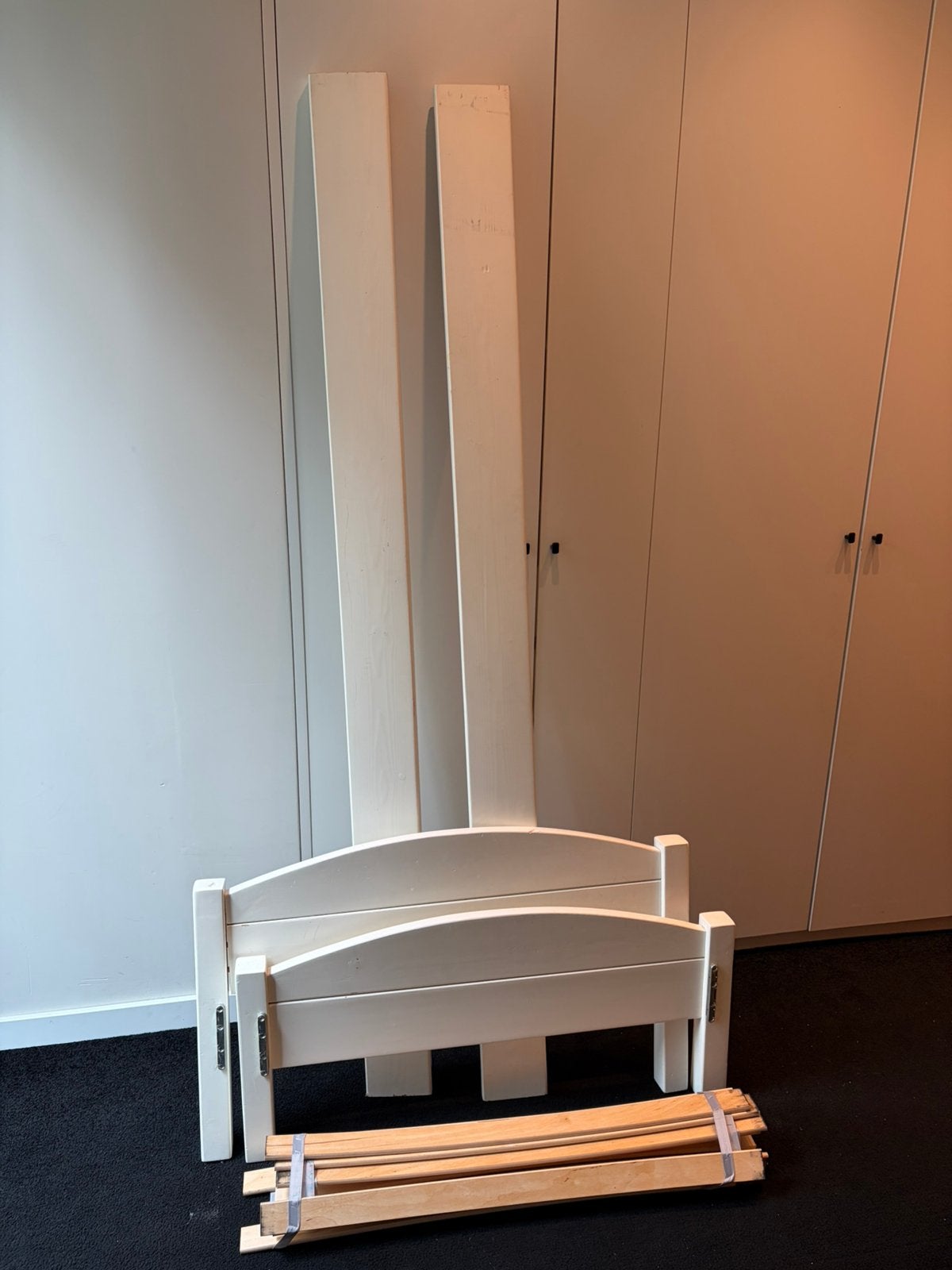 Gratis eenpersoonsbed 90x200 met lattenbodem, Huis en Inrichting, Ophalen, Gebruikt, 90 cm, Eenpersoons