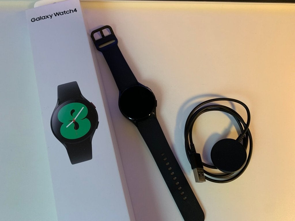 Samsung Galaxy Watch 4 - LTE - GPS -WIFI nouveau, Enlèvement ou Envoi, GPS, Neuf