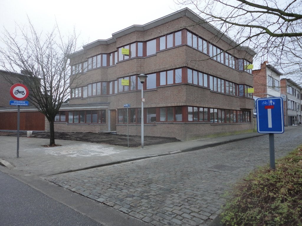 Hoek appartement te huur in Wilrijk., Immo, Appartementen en Studio's te huur