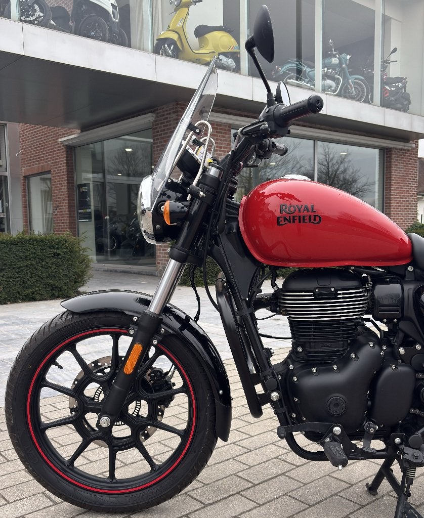 Royal Enfield Meteor 350, 350 cm³, Tourisme, Entreprise, Occasion