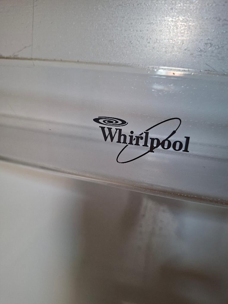 Frigo Whirlpool, klein model, inbouw, Elektronische apparatuur, Koelkasten en IJskasten, Ophalen, Gebruikt, Met vriesvak