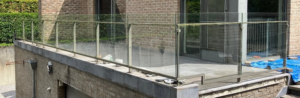 Glazen terrasbalustrade met metalen frame, Tuin en Terras, Ophalen