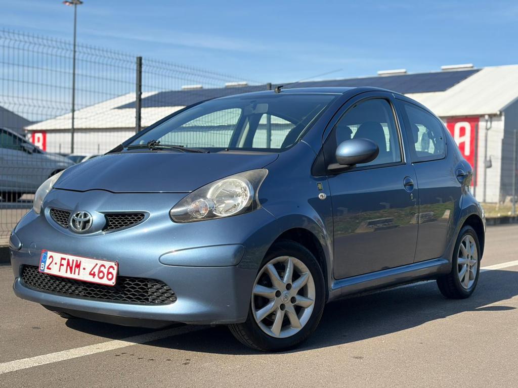 Toyota Aygo 5 portes * PRÊTE IMMATRICULÉ * 0484452166, Autos, Toyota, Achat, 5 portes, Particulier, Euro 4