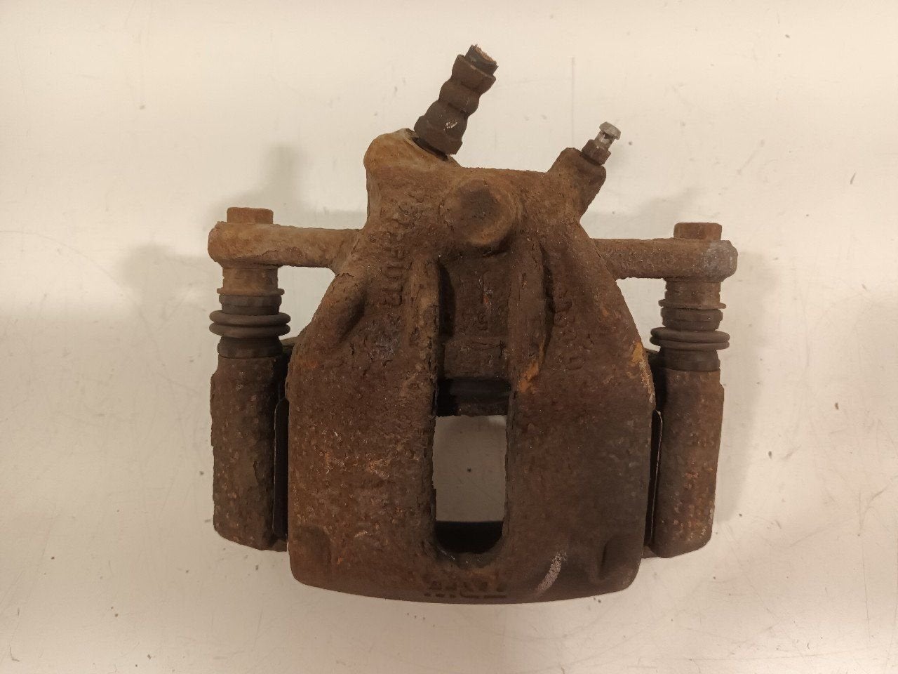 Remklauw links voor Renault Zoé, Onderdelen@venauto.nl, Van der Ven Autorecycling B.V., Ettenseweg 76, 4706 PB Roosendaal, The Netherlands