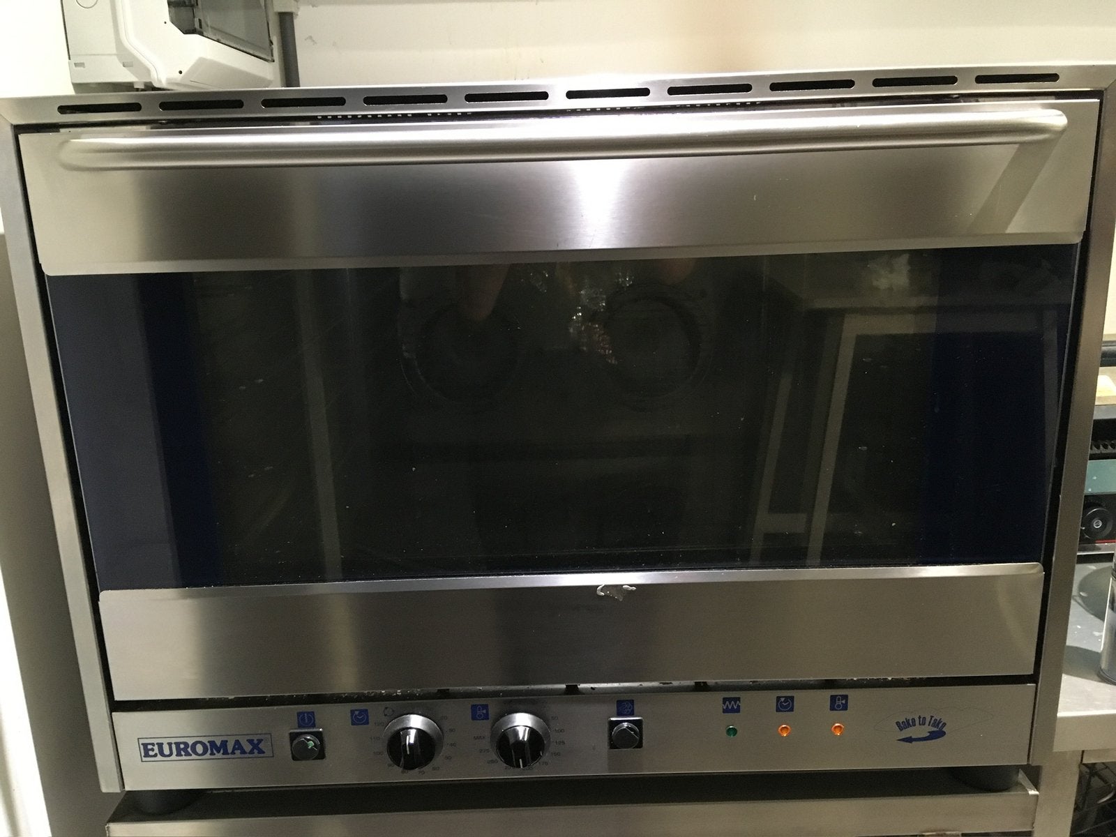 Afbakoven euromax, Ophalen, Zo goed als nieuw