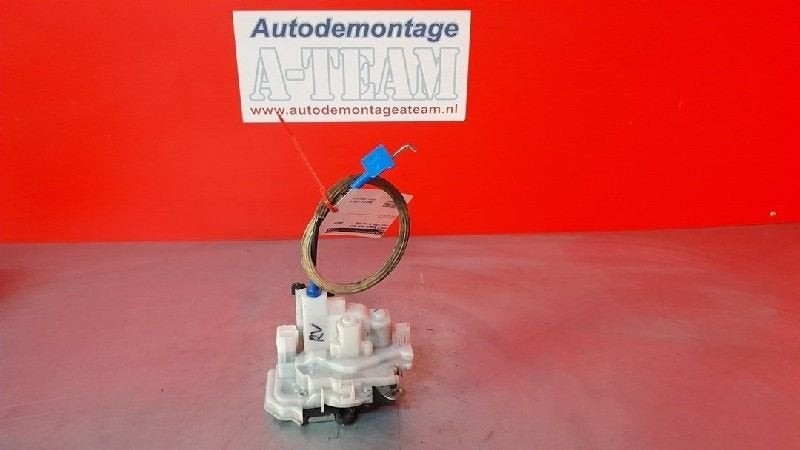 PORTIERSTANGEN RECHTS VOOR Peugeot Bipper (AA) (01-2008/-), Kontakt-peugeot@peugeot.com, Gebruikt, Peugeot Deutschland GmbH, Bahnhofsplatz
65423  Rüsselsheim, DE