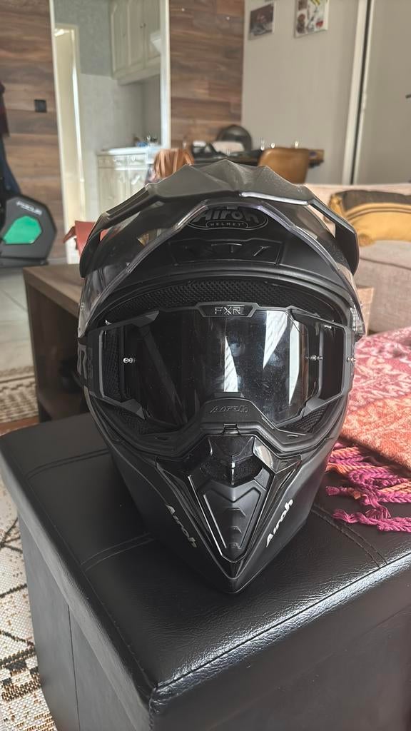 Off-Road helm Airoh te koop, XXL, Tweedehands, Ophalen, Overige merken