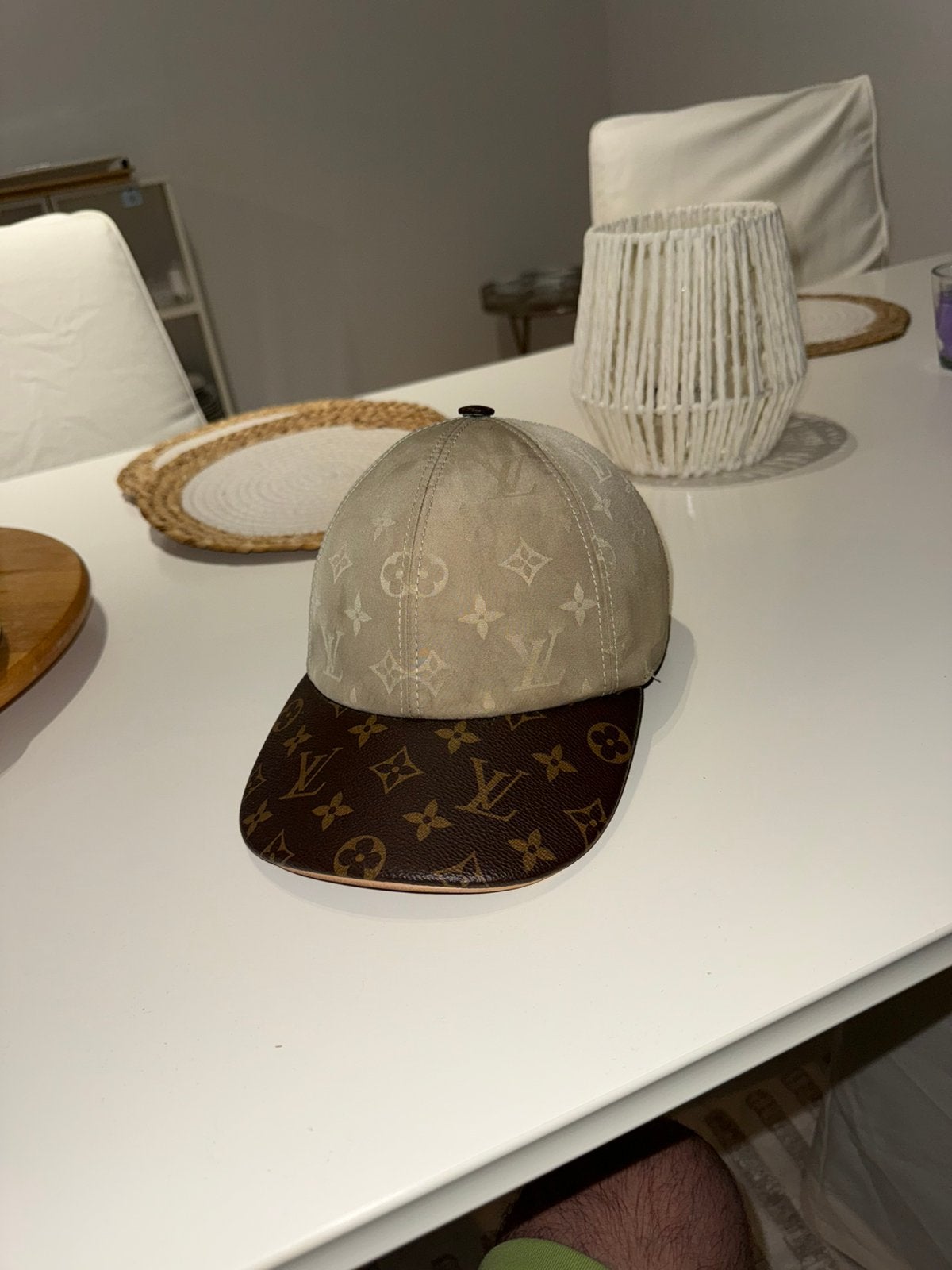Casquette louis vuitton get ready beige, Kleding | Dames, Hoeden en Petten, Ophalen, Zo goed als nieuw, Pet