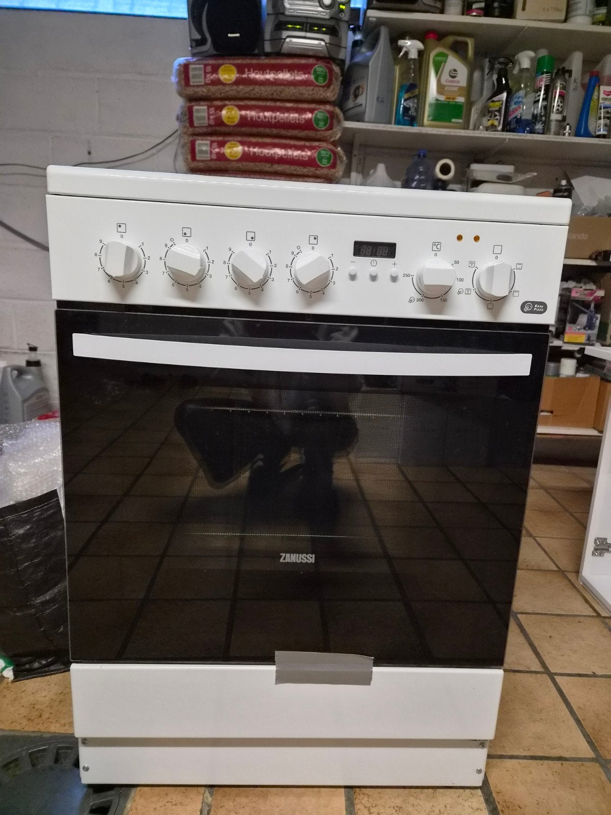 Cuisinière, Plaque chauffante, 4 zones de cuisson, Comme neuf, Enlèvement