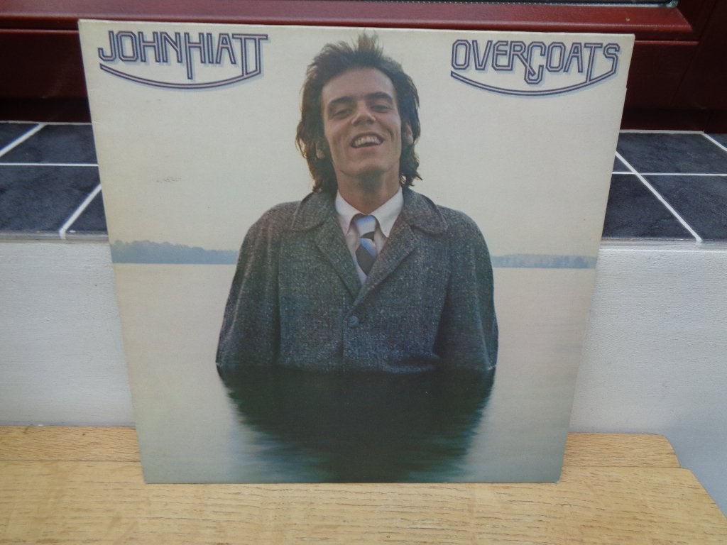 John Hiatt LP "Overcoats" [Nederland], LP, Gebruikt, Verzenden, Beschermende buitenhoes