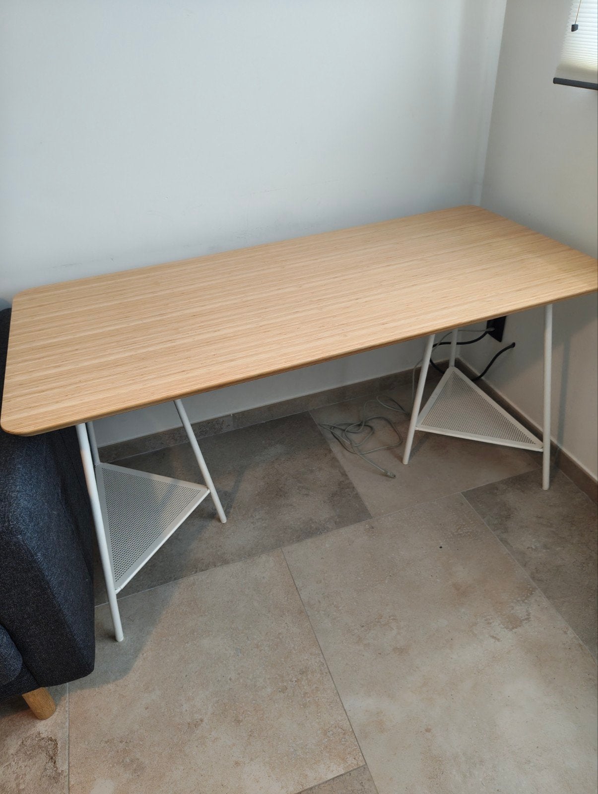 Bureau houten werkblad, Scandinavisch, Ophalen, Zo goed als nieuw, Computerbureau
