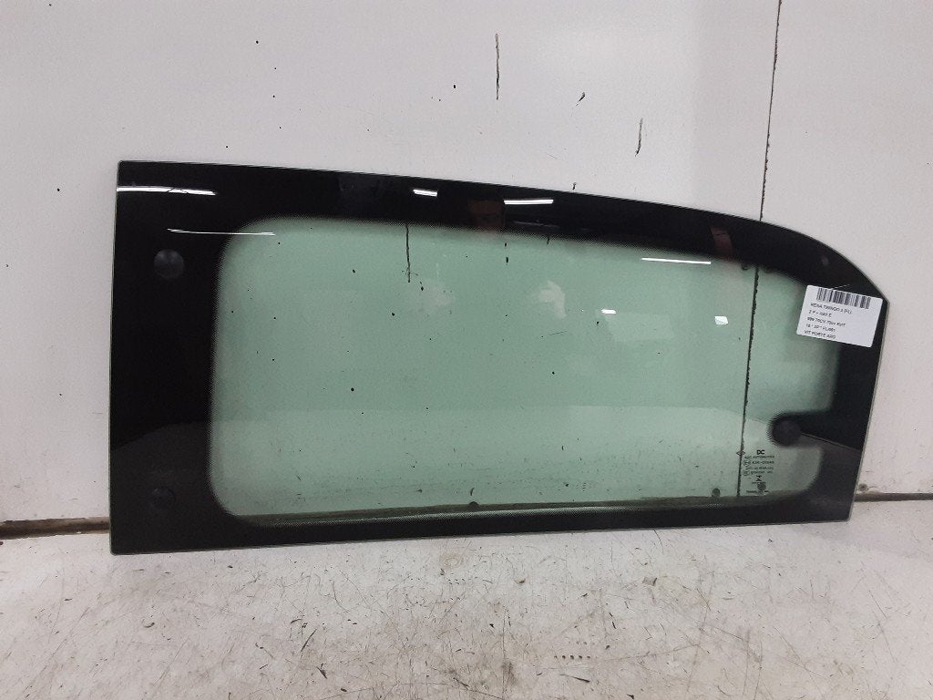 PORTIERRUIT LINKS ACHTER Renault Twingo III (AH), Gebruikt, Renault, Mevr. I. Hauben, Rue de l'Espoir 34 34
4030  GRIVEGNÉE, BE