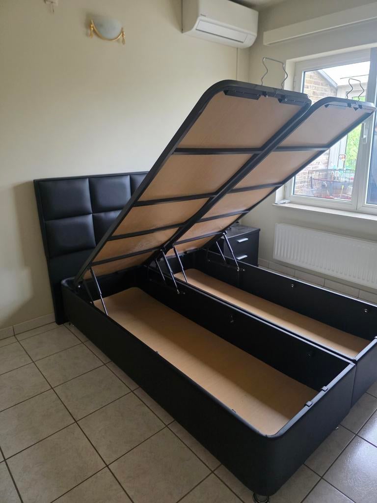 Boxsprings 140cm . Zonder matras, Ophalen
