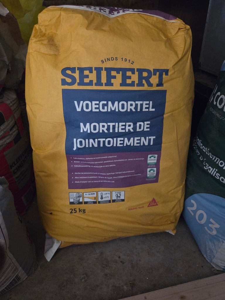 Voegmortel, Ophalen