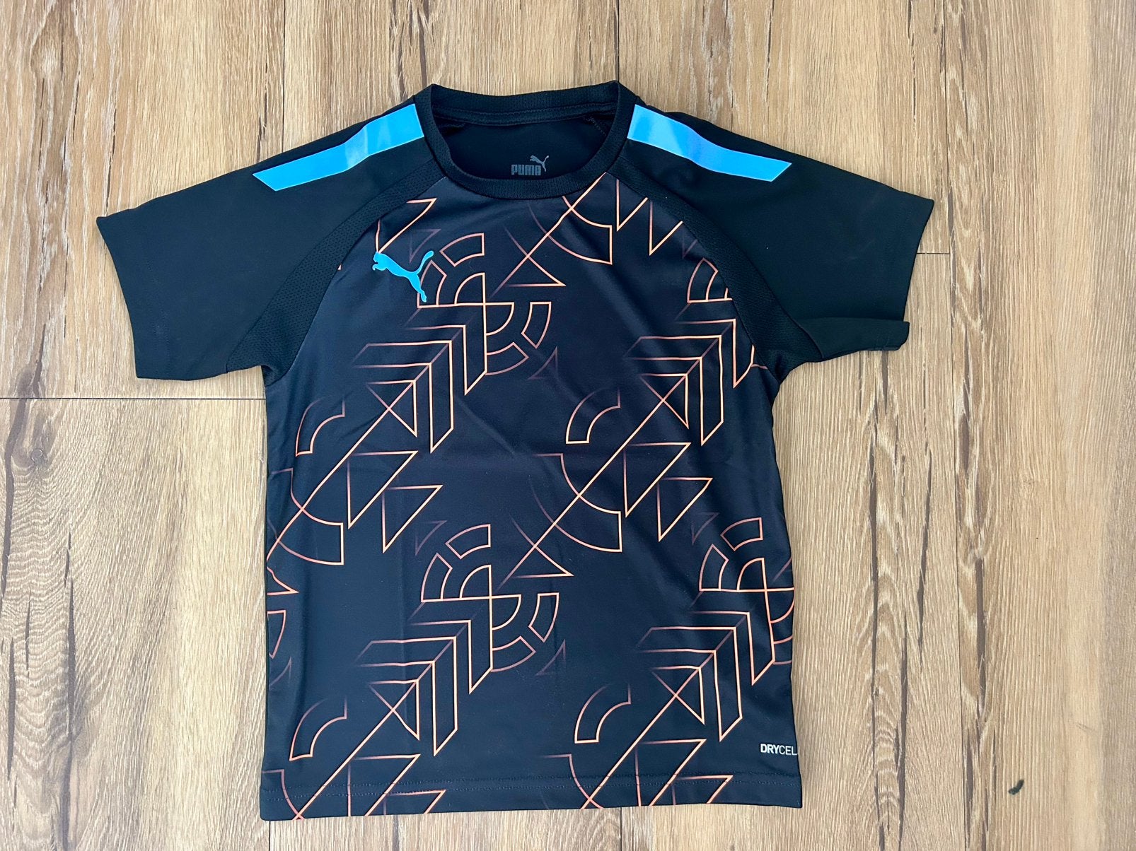 Sportshirt  Drycel Maat 128, Enfants & Bébés, Vêtements enfant | Taille 128, Enlèvement ou Envoi, Comme neuf, Garçon, Vêtements de sport ou Maillots de bain