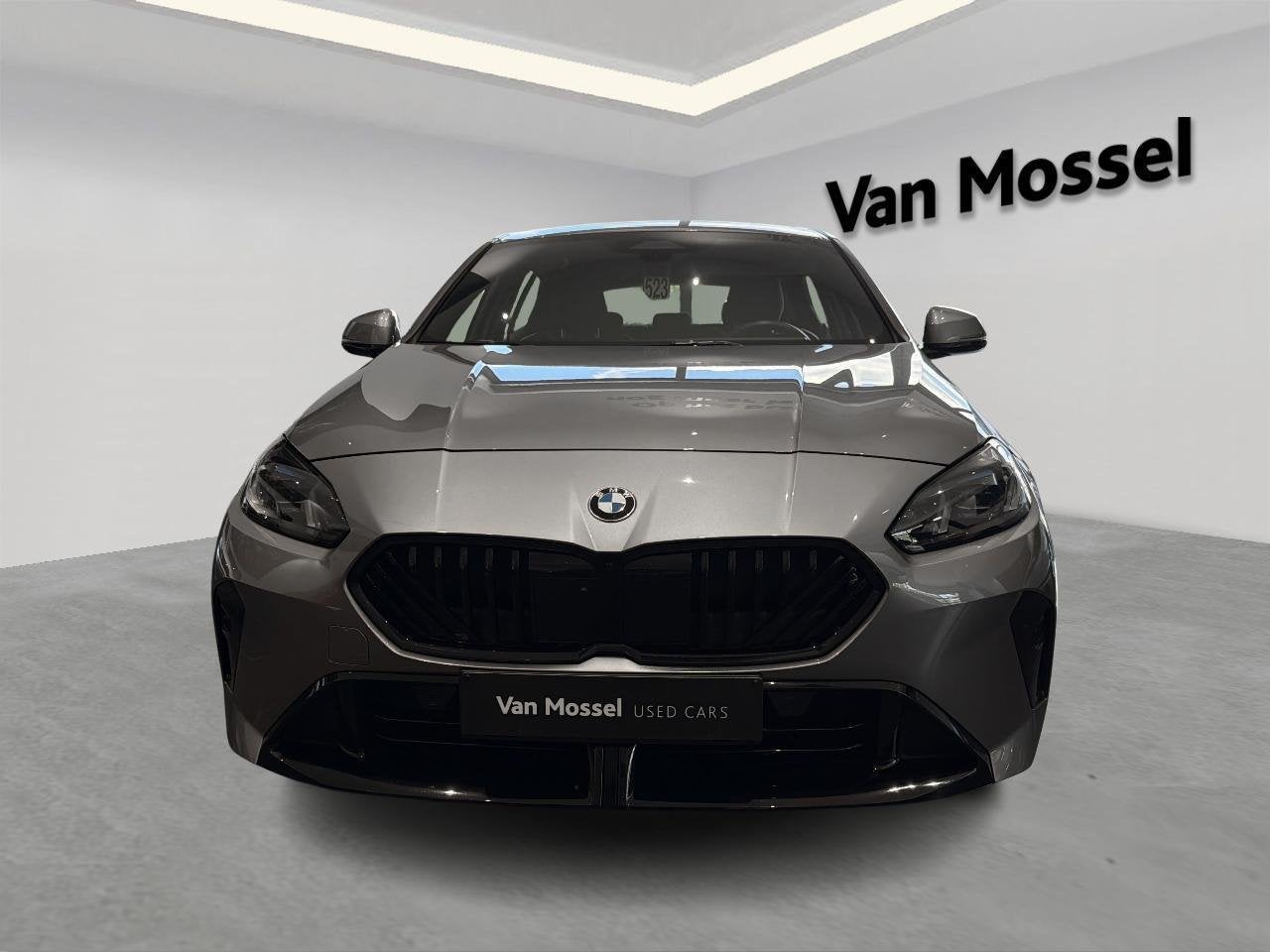 BMW 1 Serie Hatch 116 (90 kW) (automatique), Autos, BMW, Argent ou Gris, Achat, 135 g/km, Entreprise