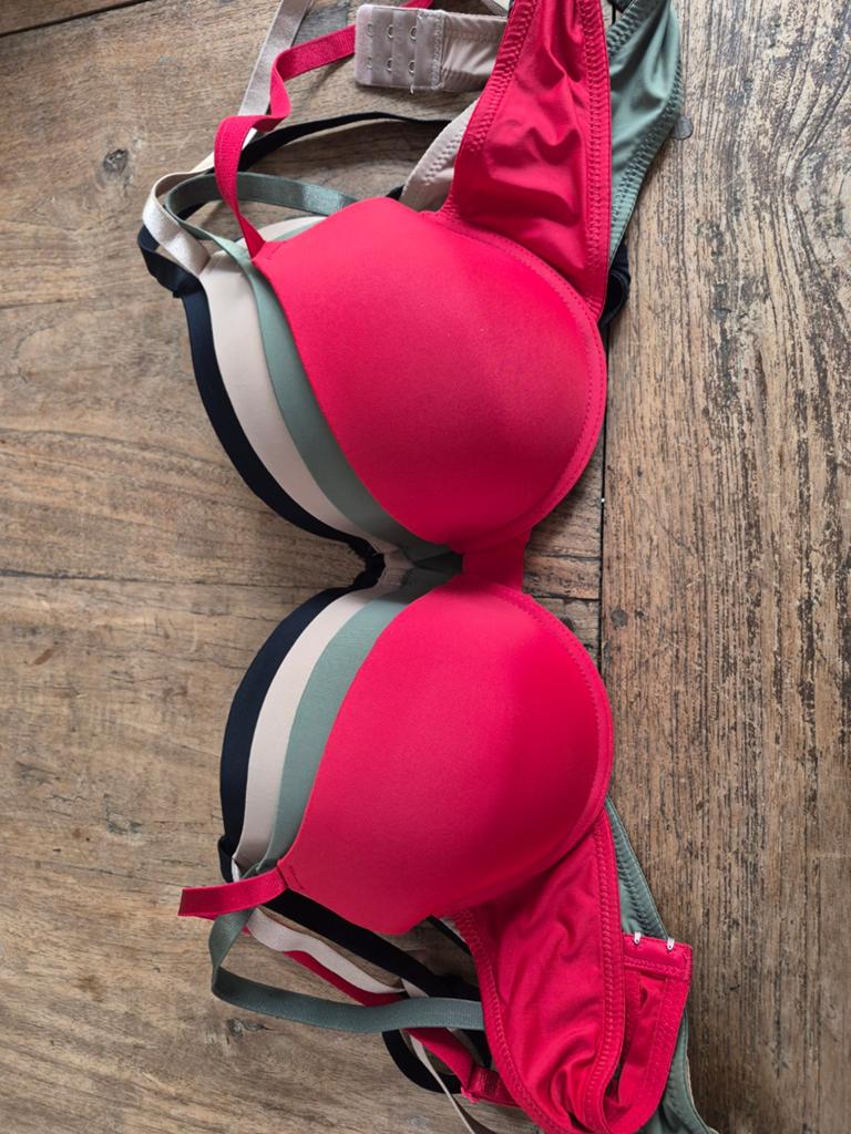 Set bh's maat 85C, Kleding | Dames, Ophalen, BH