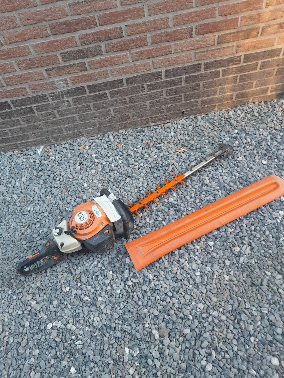 Heggenschaar stihl hs 81R, Enlèvement