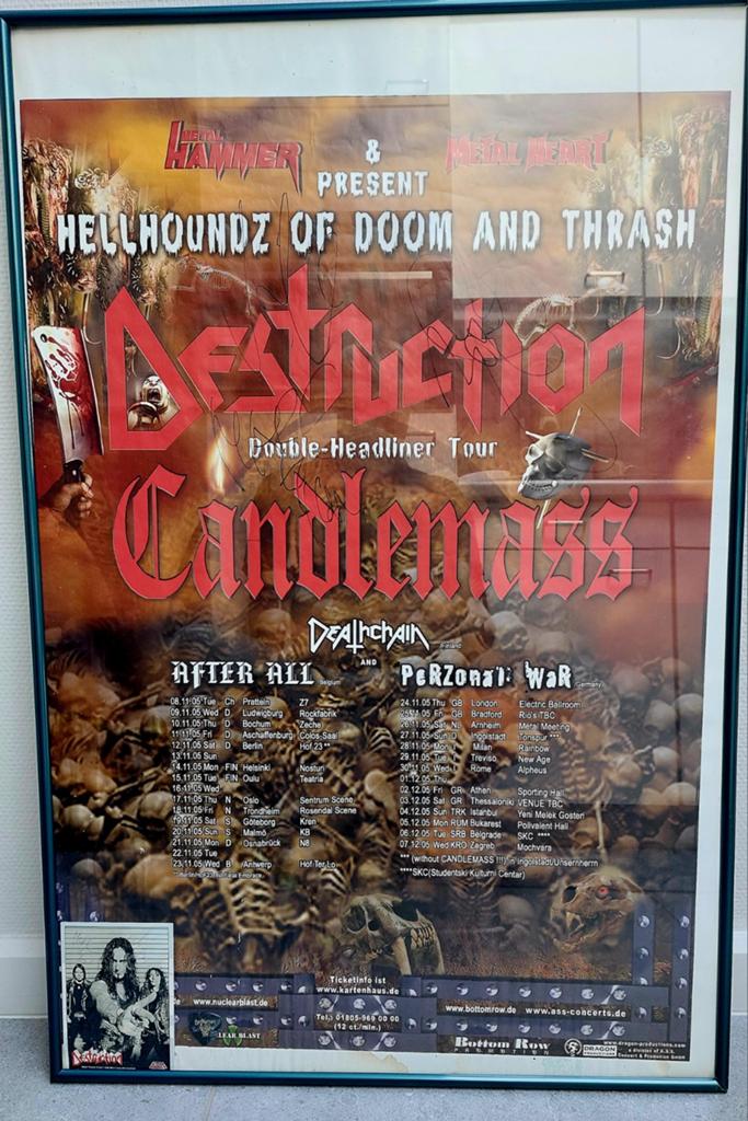 Concert affiche, Enlèvement