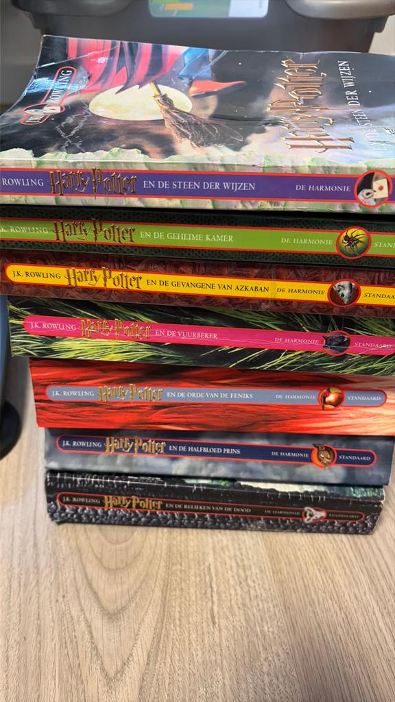 Harry potter boeken 1 t.e.m 7 nederlandstalig, Verzamelen, Harry Potter, Ophalen, Zo goed als nieuw
