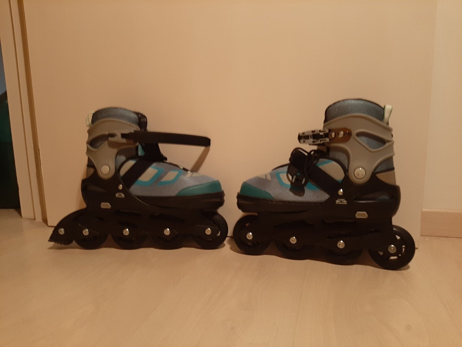 Rolschaatsen Maat 37-41, Ophalen, Verstelbaar, Zo goed als nieuw, Kinderen
