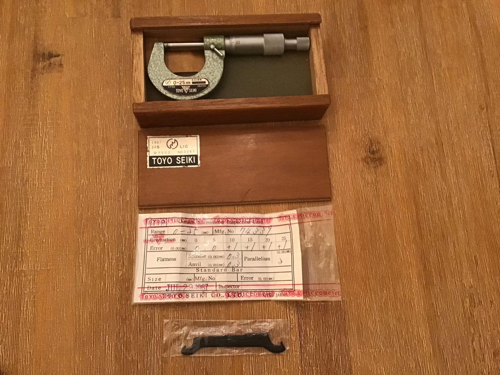 Micromètre Toyo Seiki B7502 0-25 parfait état de marche 1967, Enlèvement ou Envoi