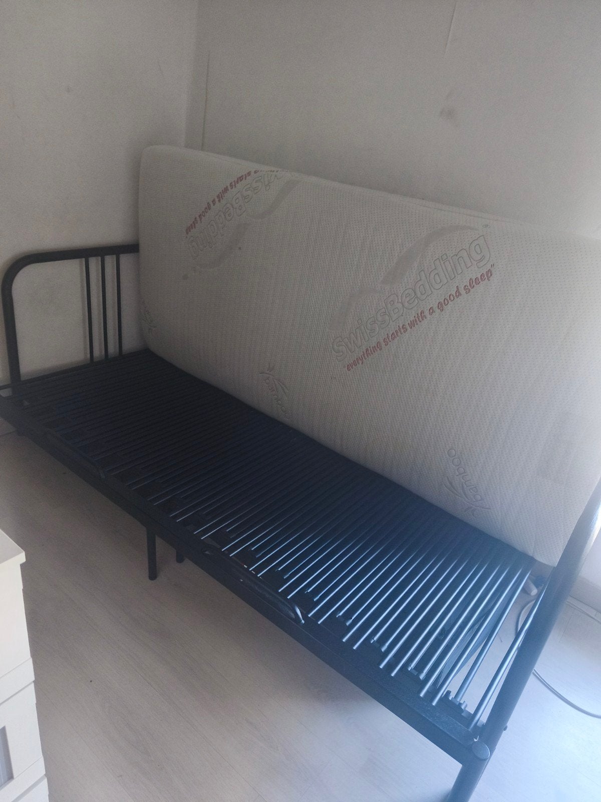 Uitschuifbaar Ikea bed van 90 cm op 200 cm naar tweepersoons, Huis en Inrichting, Ophalen, Tweepersoons, 200 cm, 90 cm