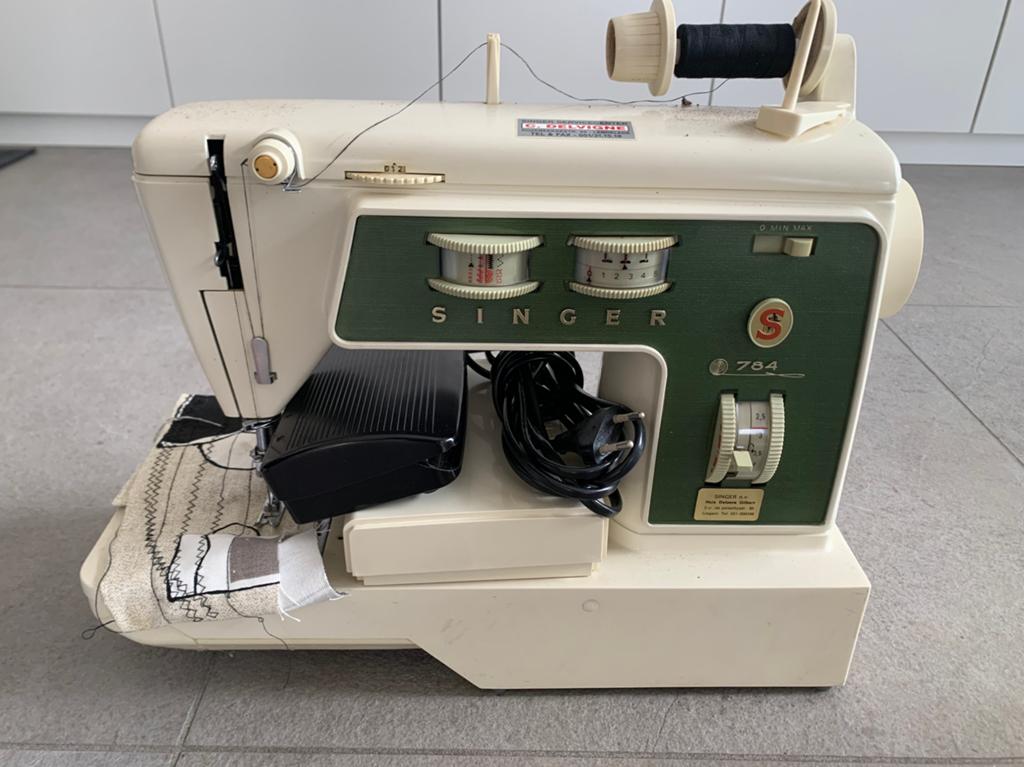 Naaimachine Singer 784, Hobby en Vrije tijd, Naaimachines en Toebehoren, Zo goed als nieuw, Naaimachine, Singer, Ophalen