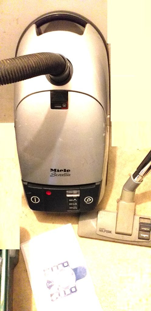 Miele stofzuigers van 1500 Watt + 2 zakken, Ophalen of Verzenden, Miele