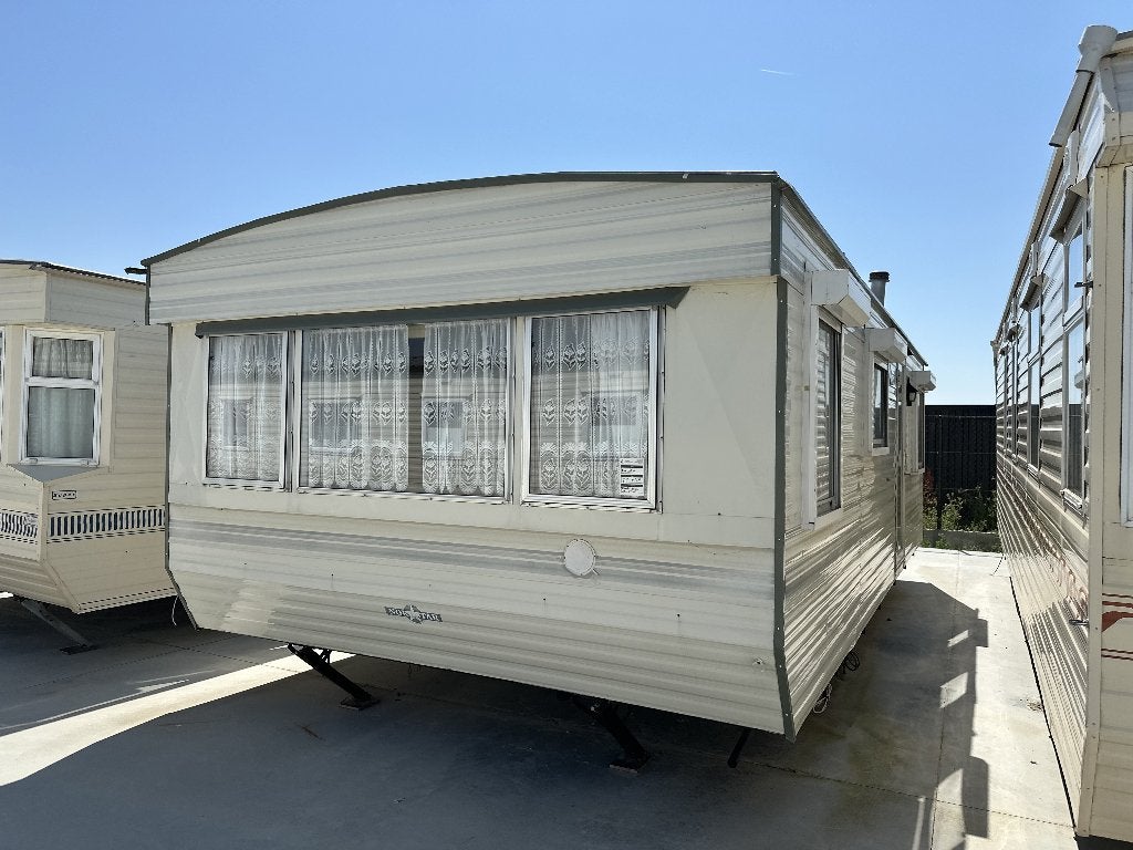 Occasion Depot 2 - Nordstar 750 x 350 cm - 2 chambres, Jusqu'à 4