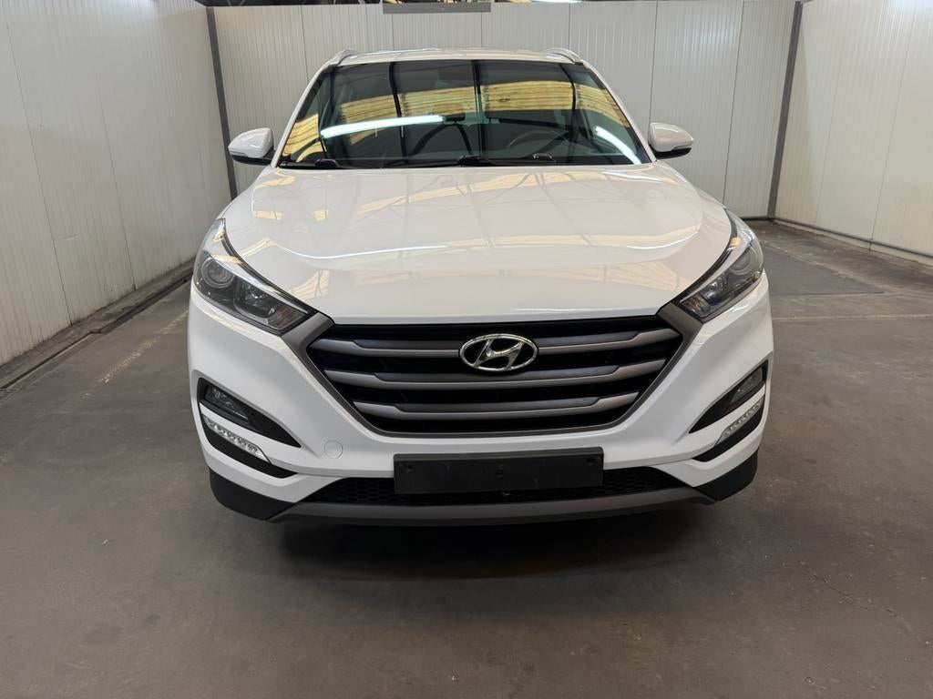 Hyundai Tucson 1.7 CRDi 2WD 2016 92000KM, Auto's, Stof, Euro 6, 1685 cc, Wit