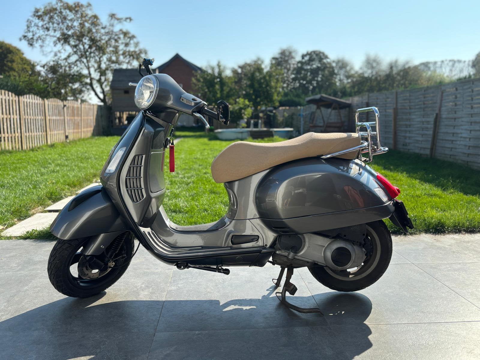 Vespa gts 125cc, Motoren, Particulier