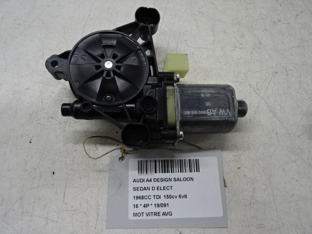 MOTEUR LEVE VITRE ELECTRIQUE AVANT GAUCHE Audi A4 (B9), Utilisé, Gauche, Audi