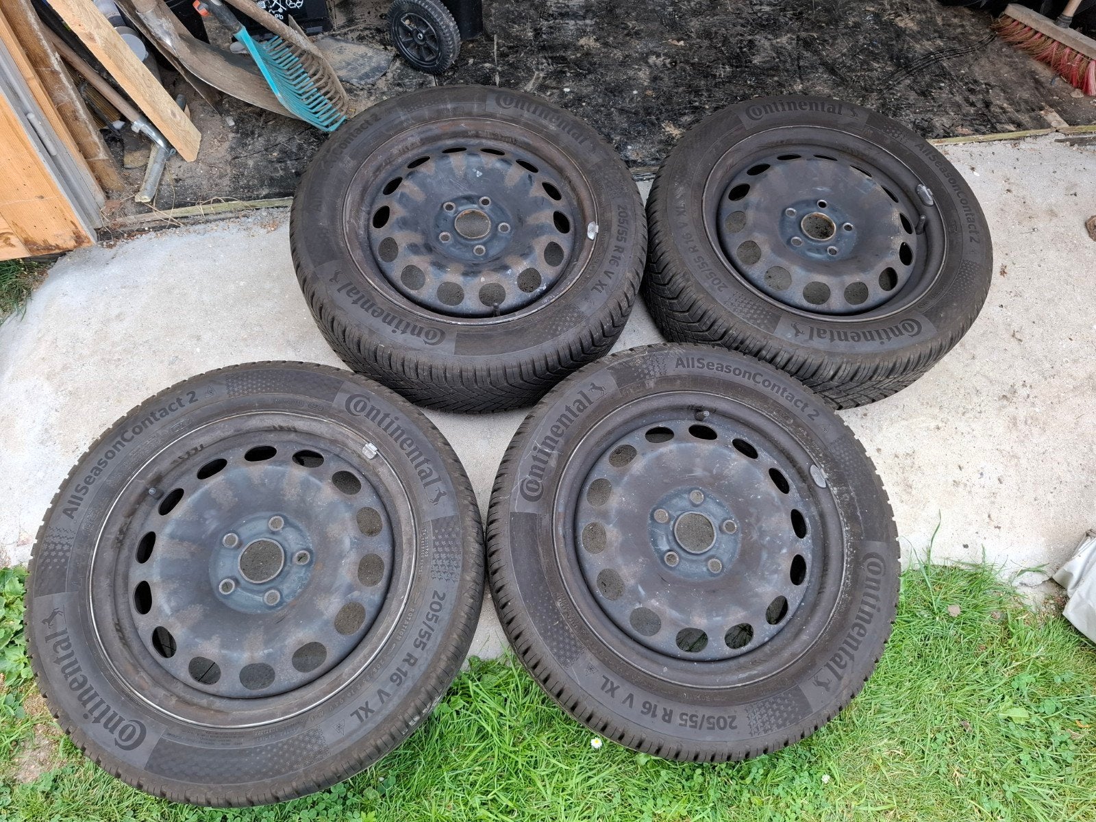 Stalen velgen 5 x 112 met 4 seizoenbanden , van vw caddy, Auto-onderdelen, Banden en Velgen, Ophalen, Band(en)