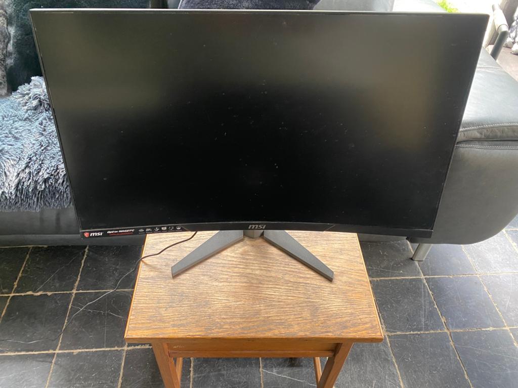 MSI optix mag27C, Computers en Software, 101 t/m 150 Hz, In hoogte verstelbaar, Zo goed als nieuw, 1 tot 2 ms