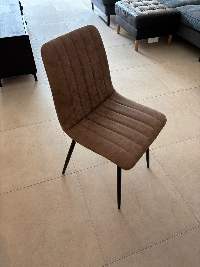 Set van 4 comfortabele stoelen in cognackleur microvezel, Maison & Meubles, Comme neuf, Brun, Enlèvement, Autres matériaux