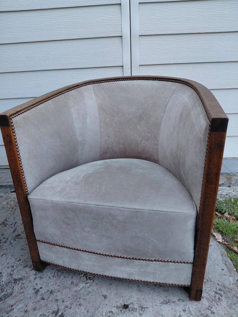 Antieke leren fauteuil om terug te keren, Leer