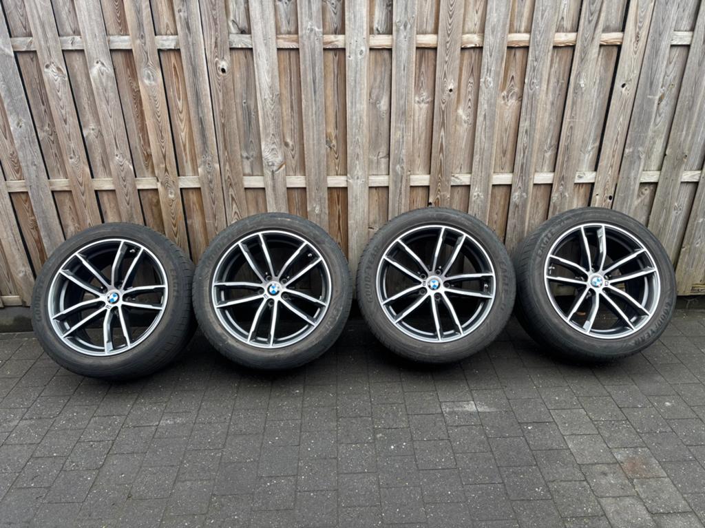 Pneus BMW Série 5 avec jantes en excellent état, Enlèvement, Utilisé, 18 pouces, Pneu(s)