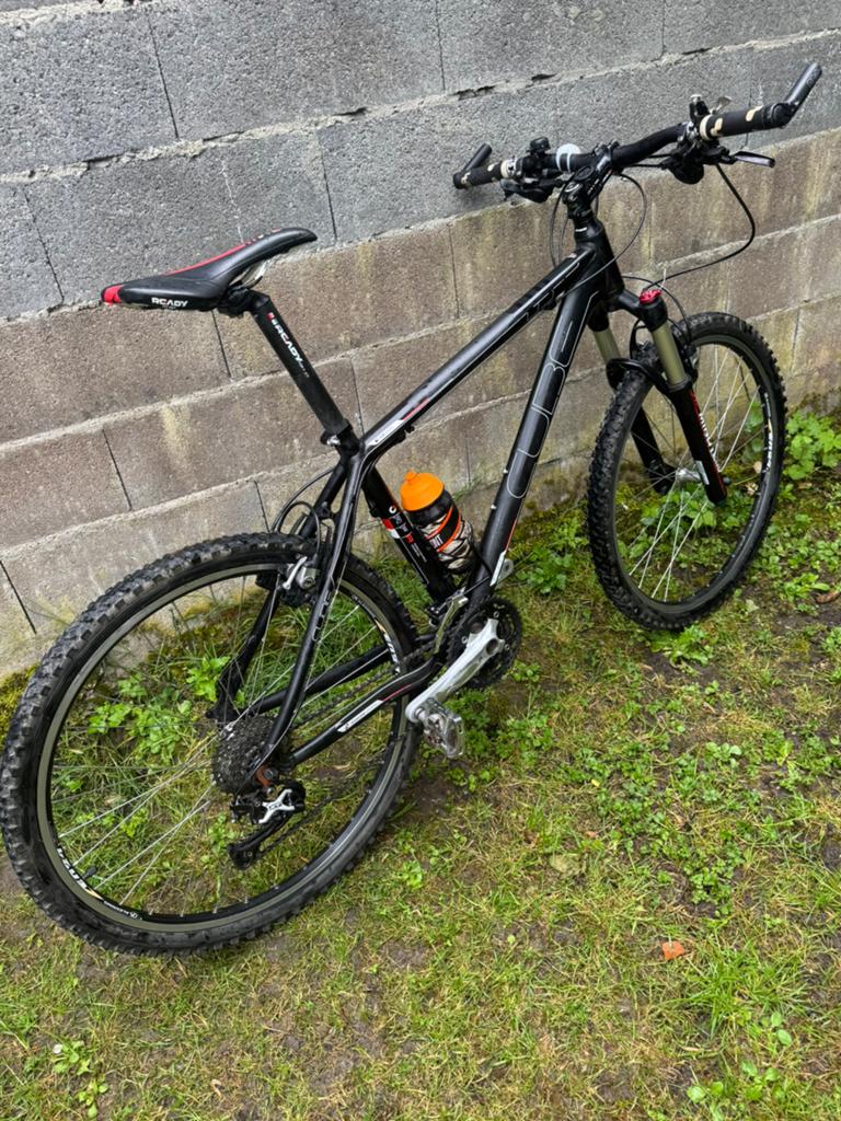 VTT MONTAINBIKE CUBE 26 pouces 30V, Vélos & Vélomoteurs, Vélos | Garçons, Frein sur jante, 26 pouces ou plus, Comme neuf, Enlèvement