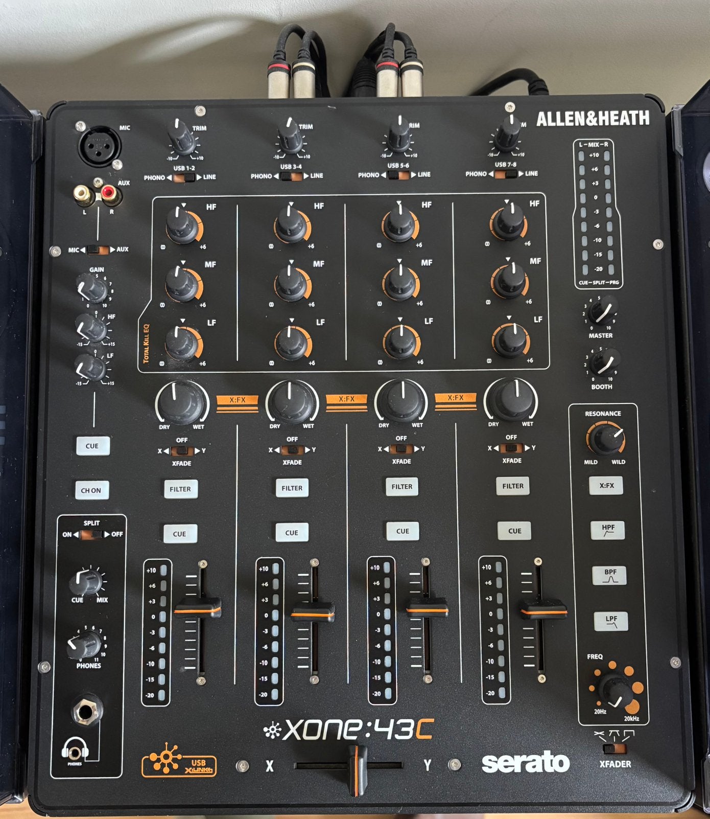 Allen & Heath Xone 43:C, Muziek en Instrumenten, Ophalen of Verzenden, Zo goed als nieuw