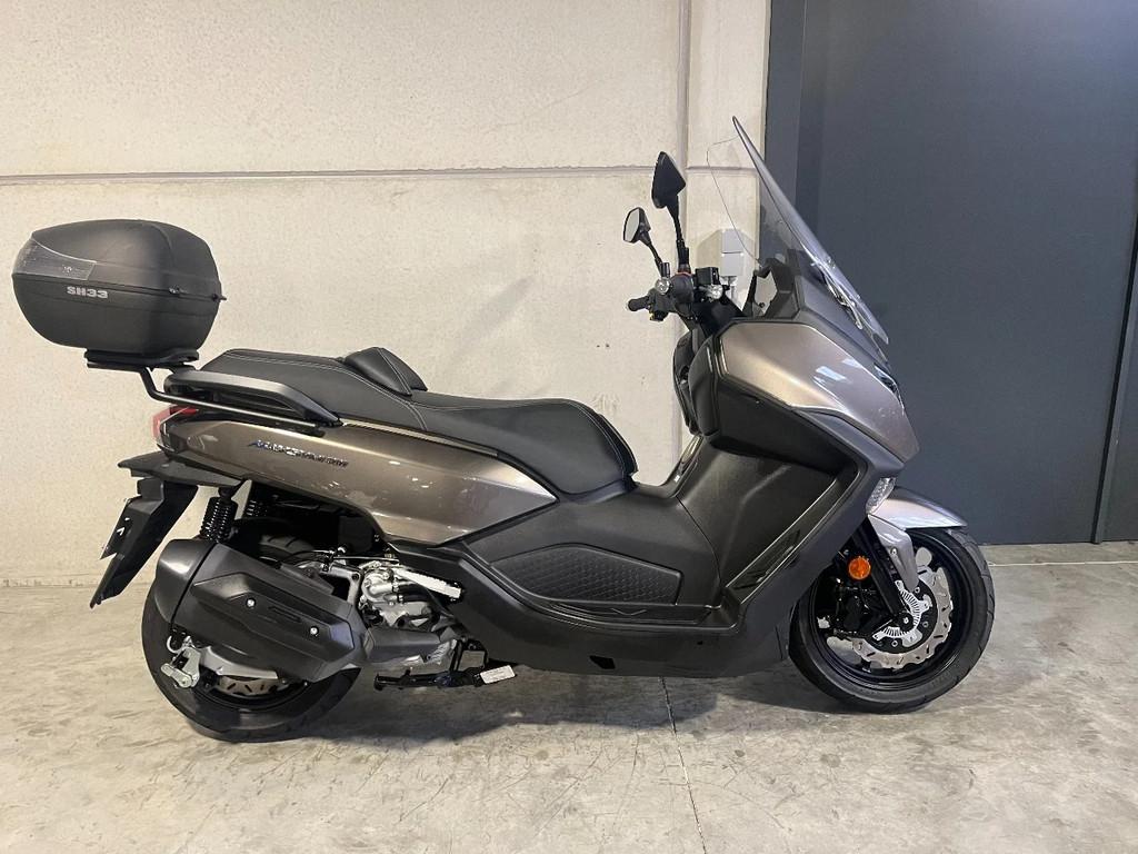 SYM Maxsym 400 luxescooter splinternieuw (bj 2024), 400 cc, Scooter, Bedrijf, 12 t/m 35 kW