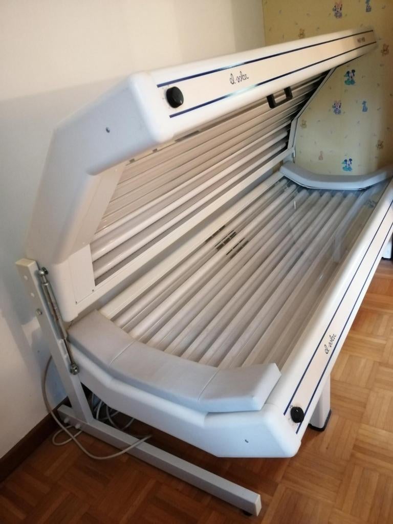 Lit de bronzage professionnel El solar, Electroménager, Solarium, Banc solaire & Bronzage facial, Enlèvement, Solarium visage