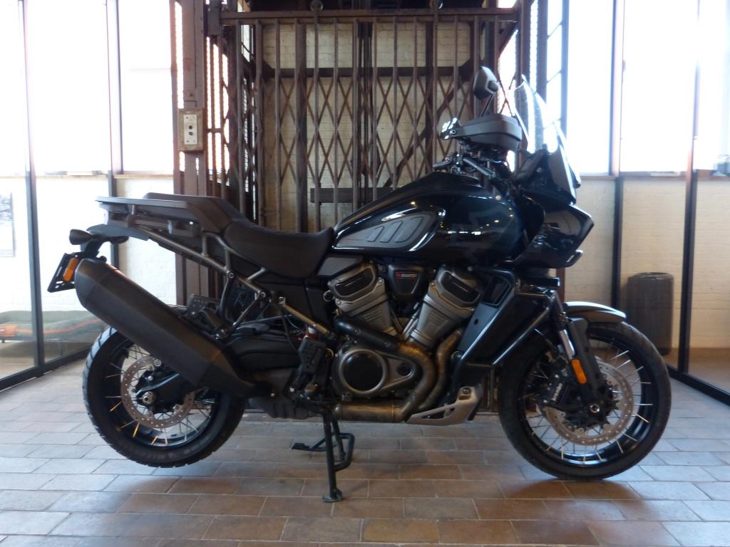 Harley-Davidson Adventure Touring RA1250S (bj 2021), Motoren, Harley-Davidson, Overig, 1250 cc, Gentweg 32
9940  Evergem